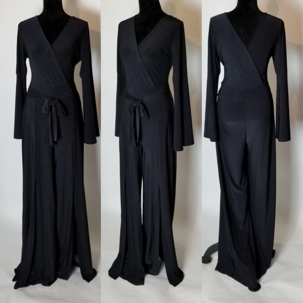❤️Peek-A-Boo  Jumpsuit V-Neck - Picture 2 of 6